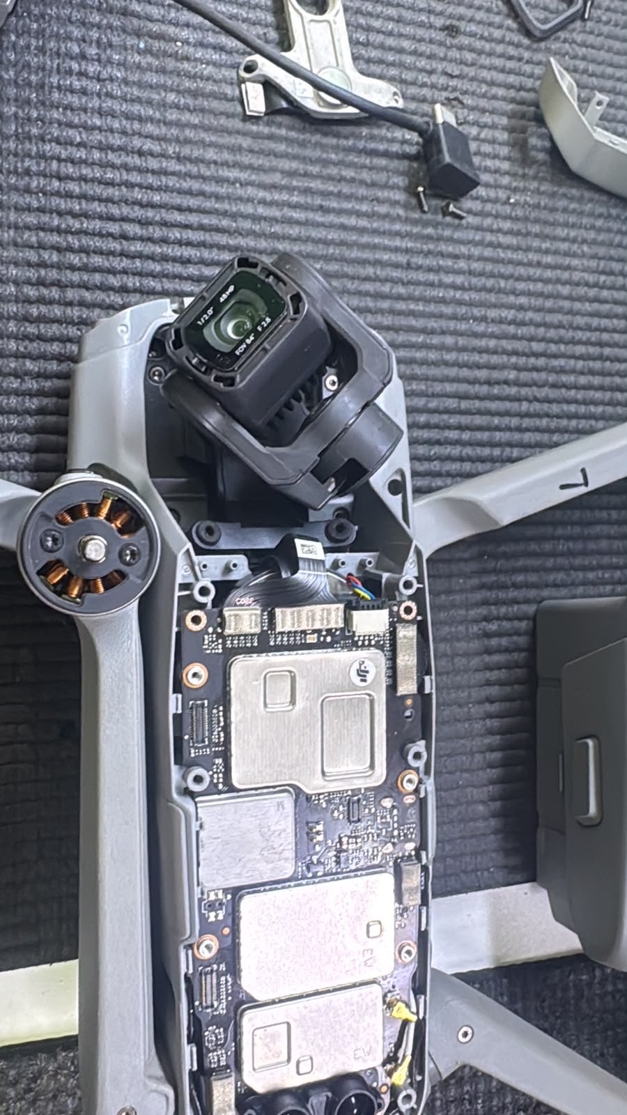 Manutenção de drone DJI
